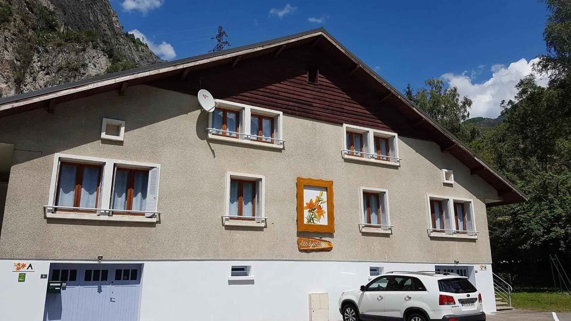 Les Lys Oranges Apartment Le Bourg-d'Oisans France