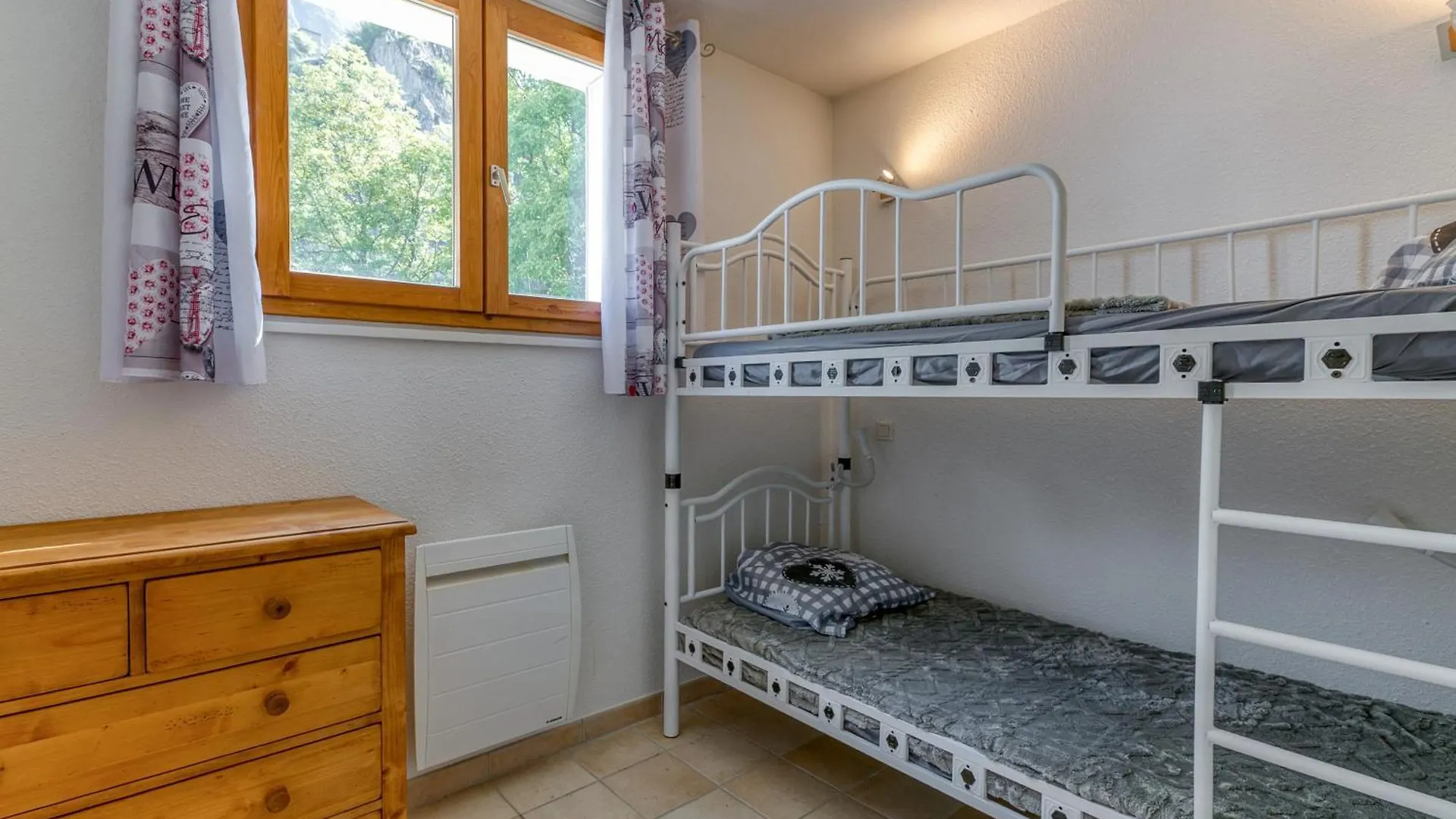 Les Lys Oranges Apartment Le Bourg-d'Oisans France